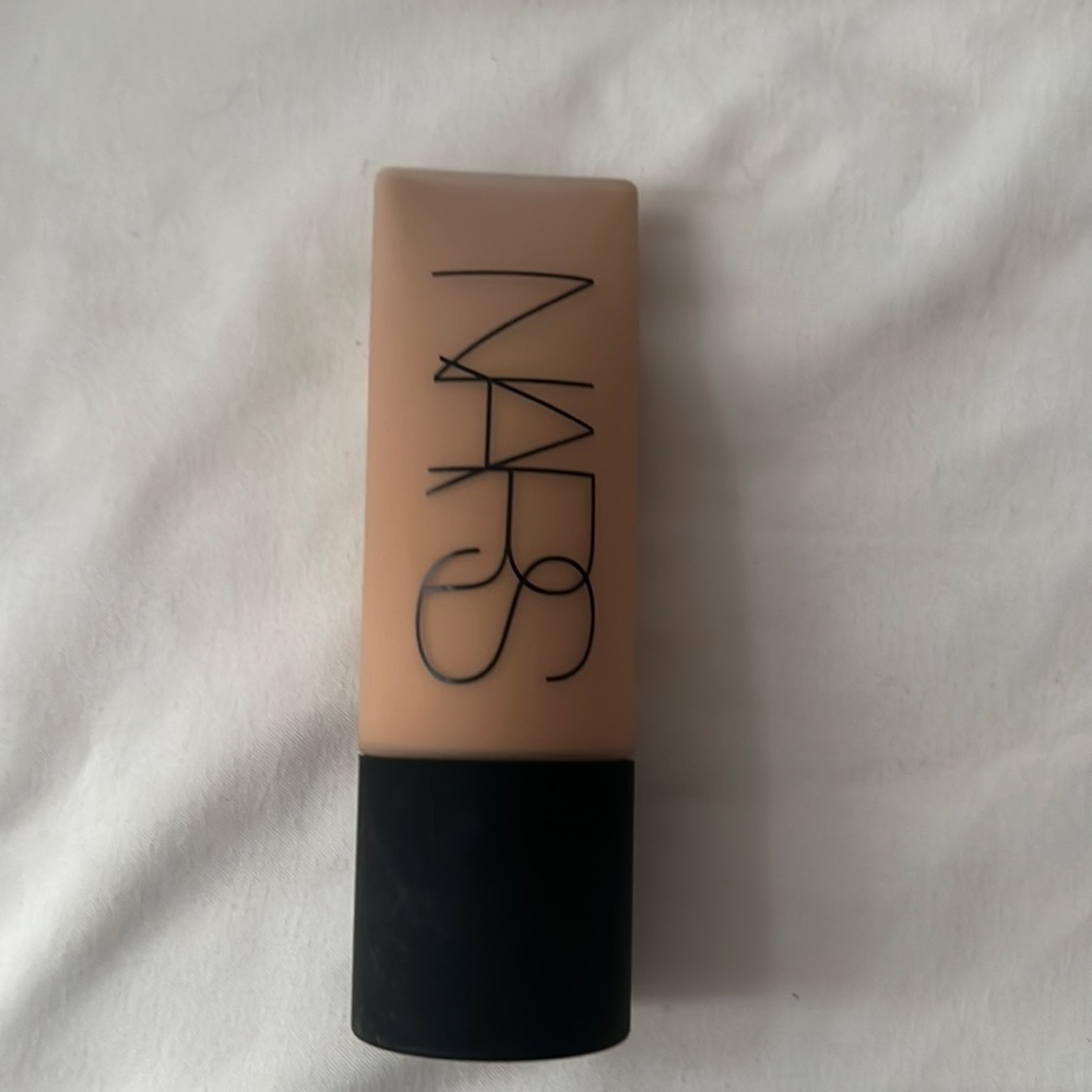 NARS matte foundation